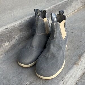 Blundstone Men's Gray and Beige Chelsea Boots